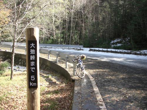 07年10月28日、残り5キロ地点からの積雪で登坂を断念