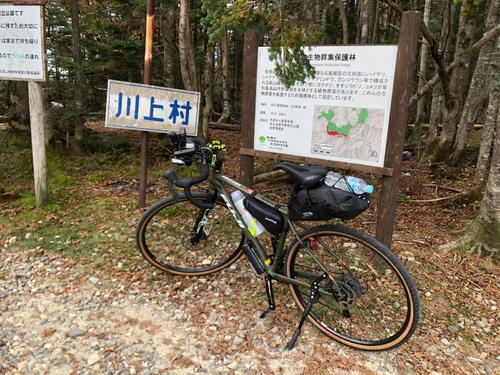 峠の向こうは川上村